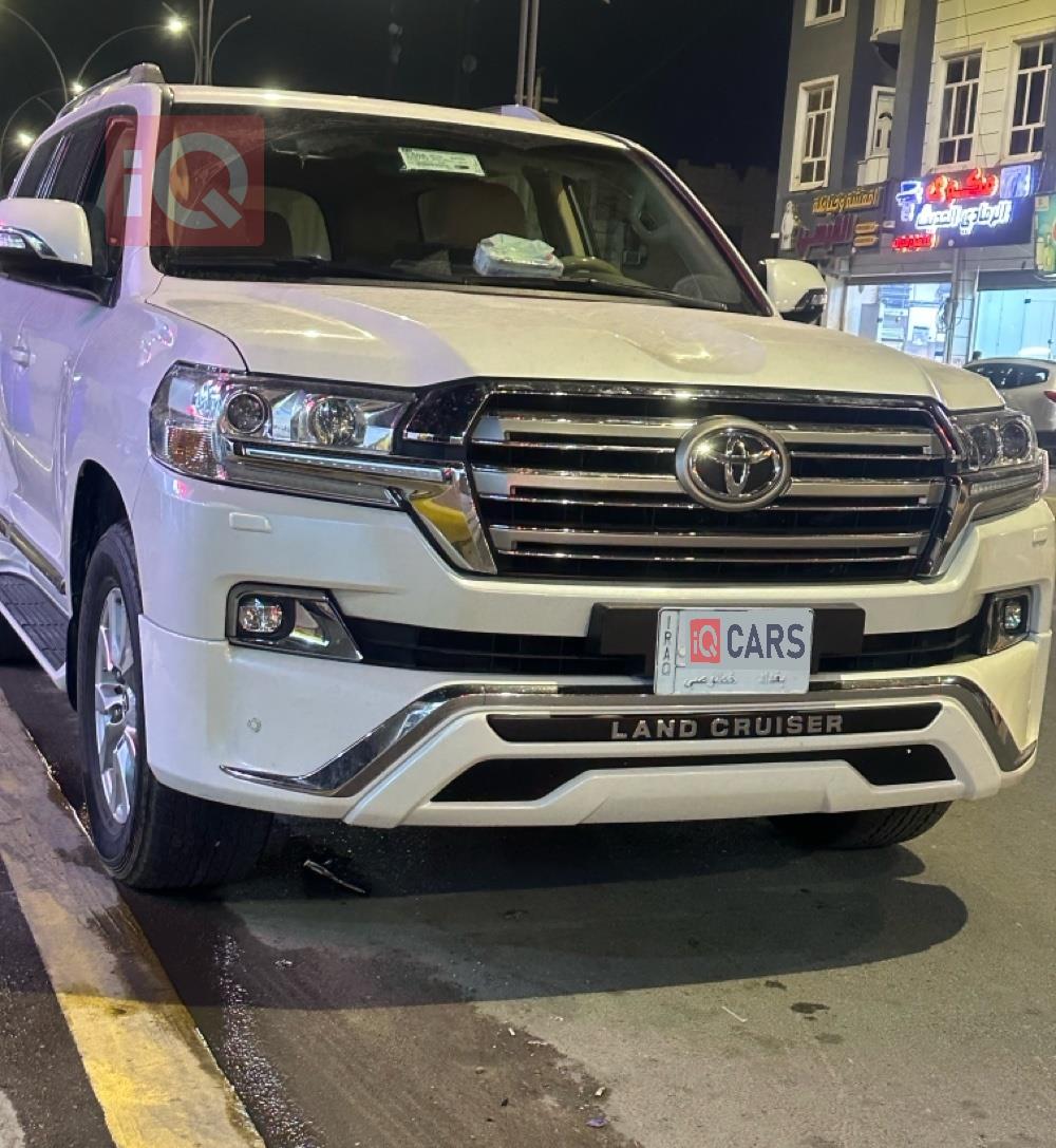 تويوتا لاندكروزر